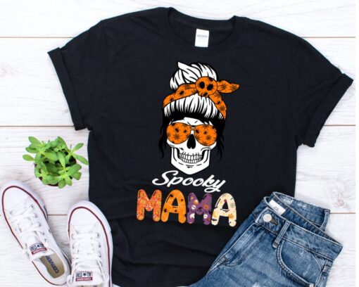 Spooky Mama Halloween Monster Messy Bun Skull Mom T-shirt