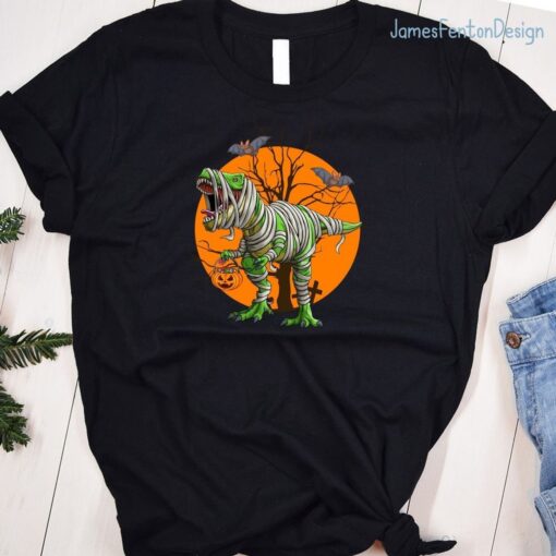 Halloween Dinosaur Family Funny Trending Black Shirt