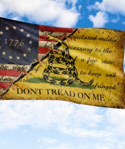 Don’t Tread On Me American Flag Vintage Distressed 1776 Betsy Ross