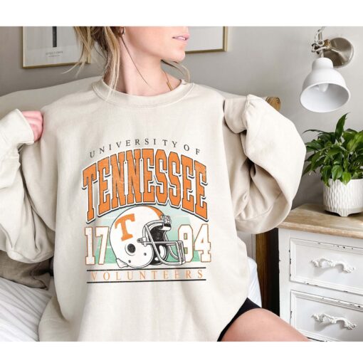 Vintage Tennessee Distressed Fans College Shirt